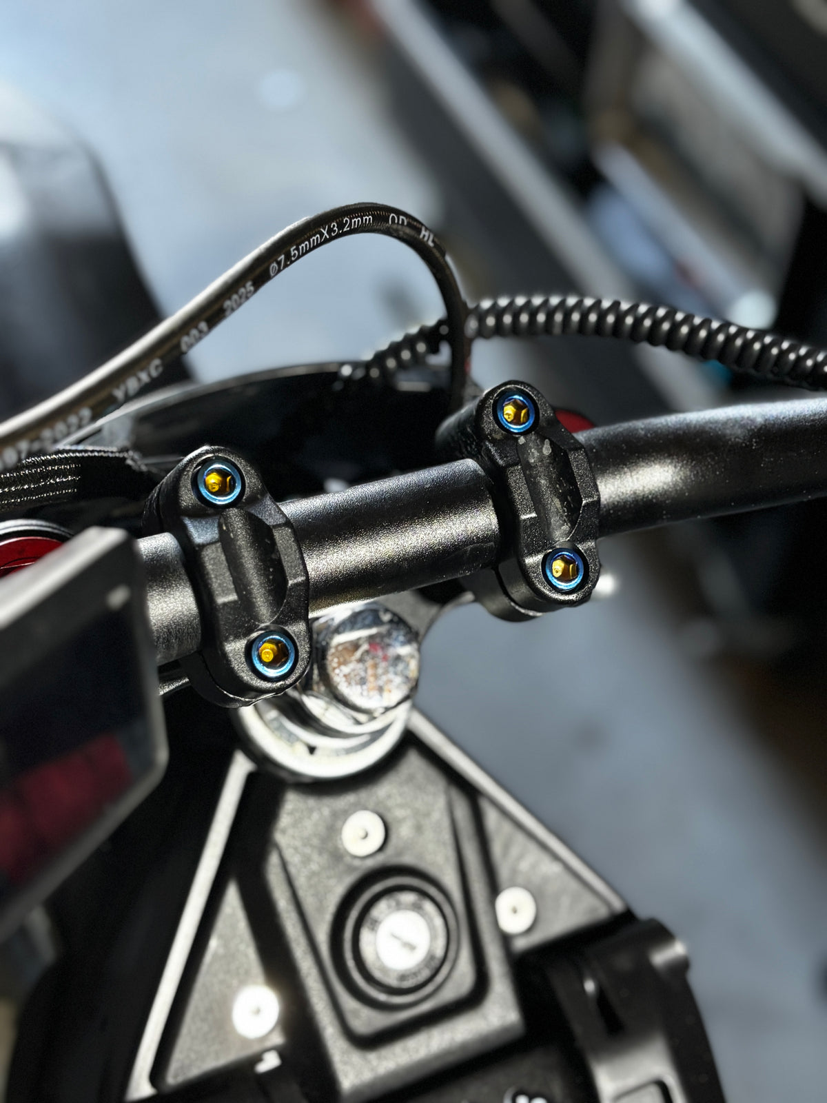 Titanium handlebar mount bolts